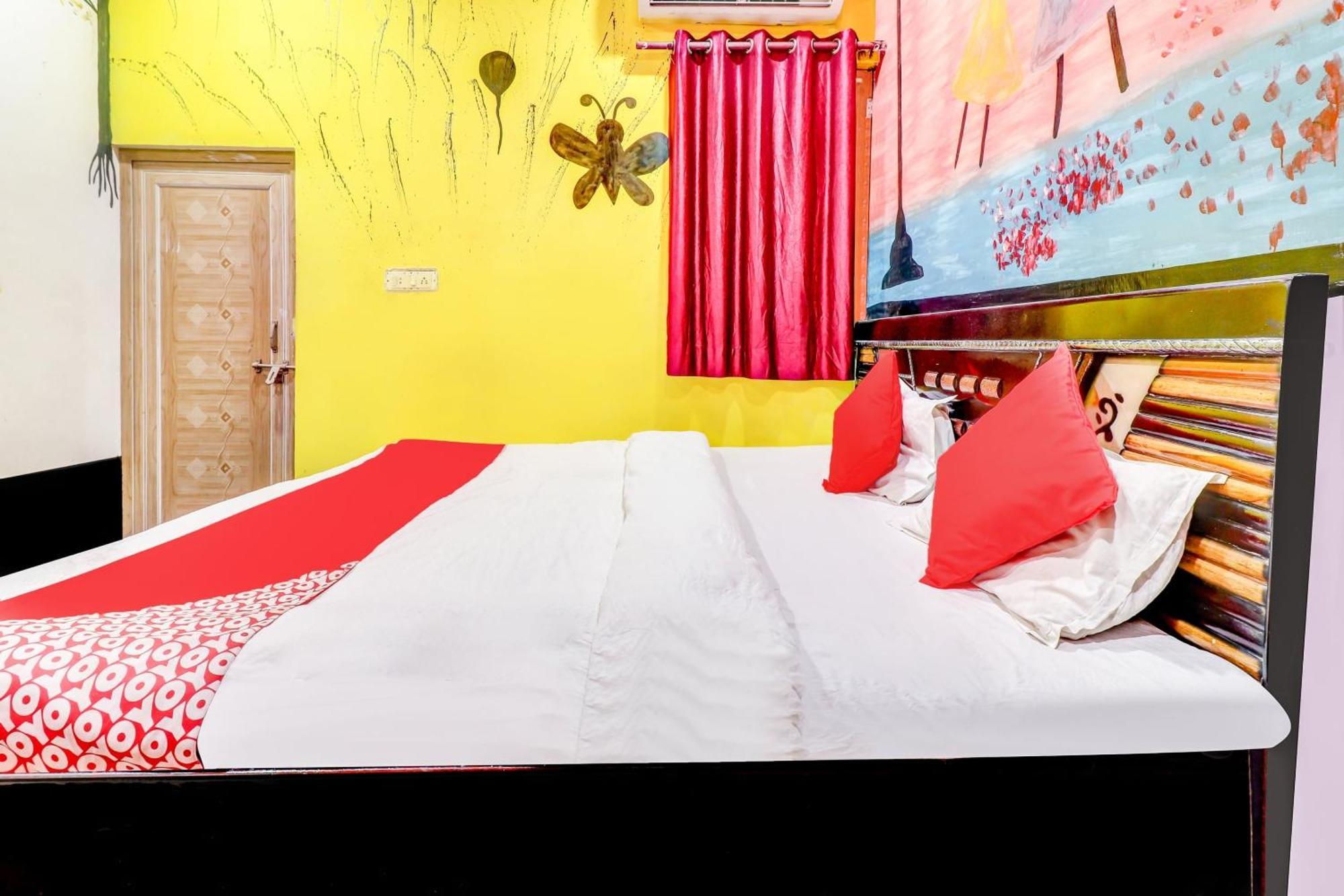 Hotel Spot On Siddhi Maa Gválijar Exteriér fotografie