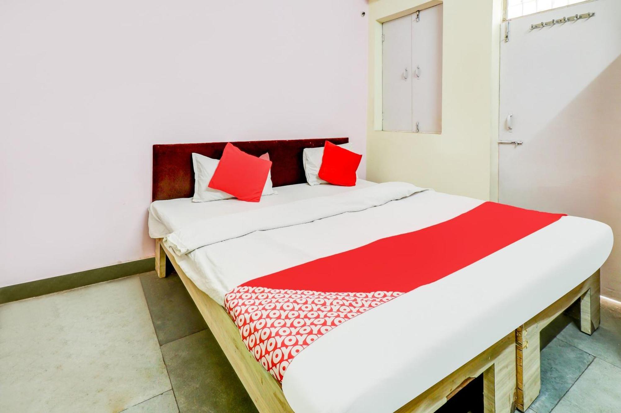 Hotel Spot On Siddhi Maa Gválijar Exteriér fotografie