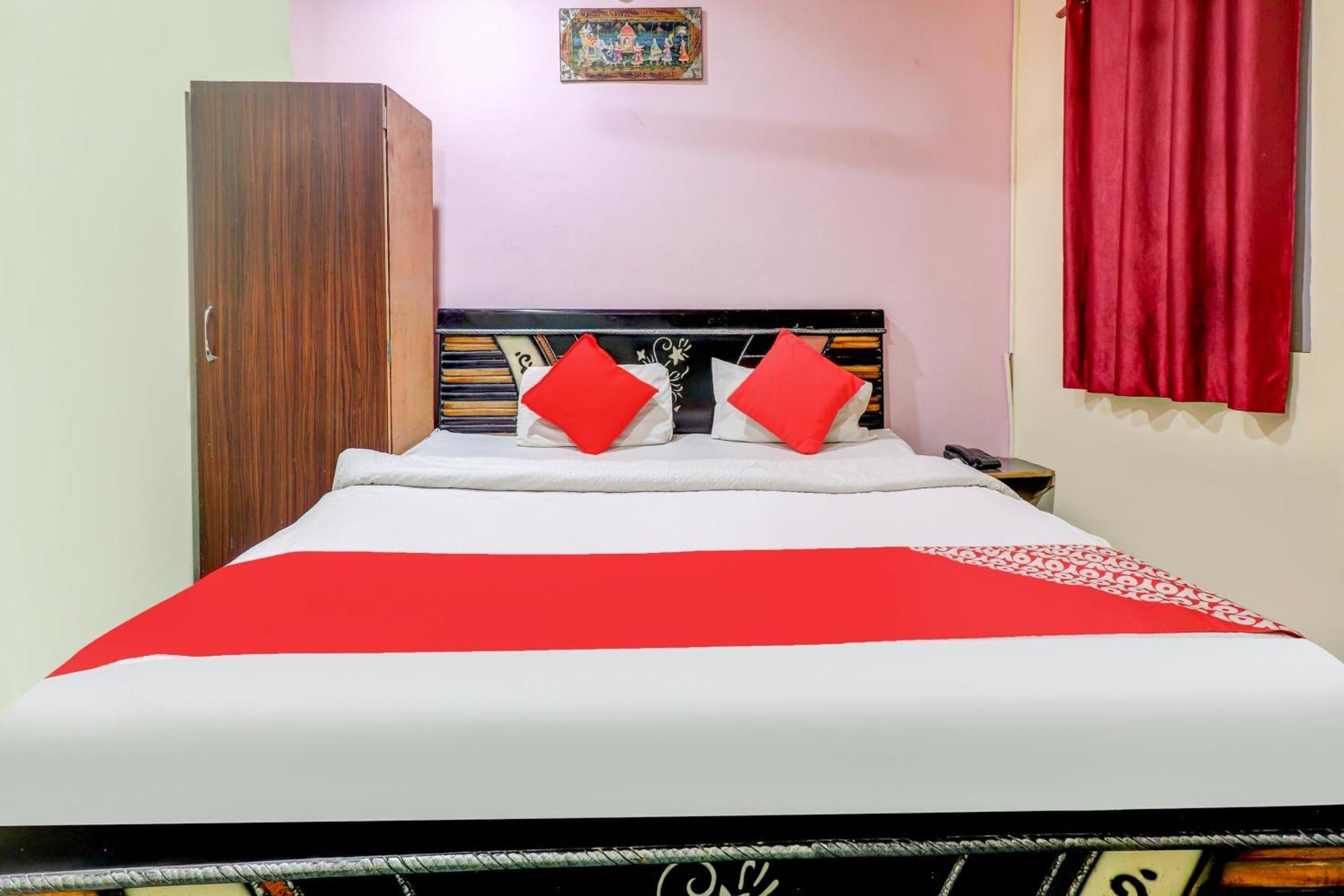 Hotel Spot On Siddhi Maa Gválijar Exteriér fotografie