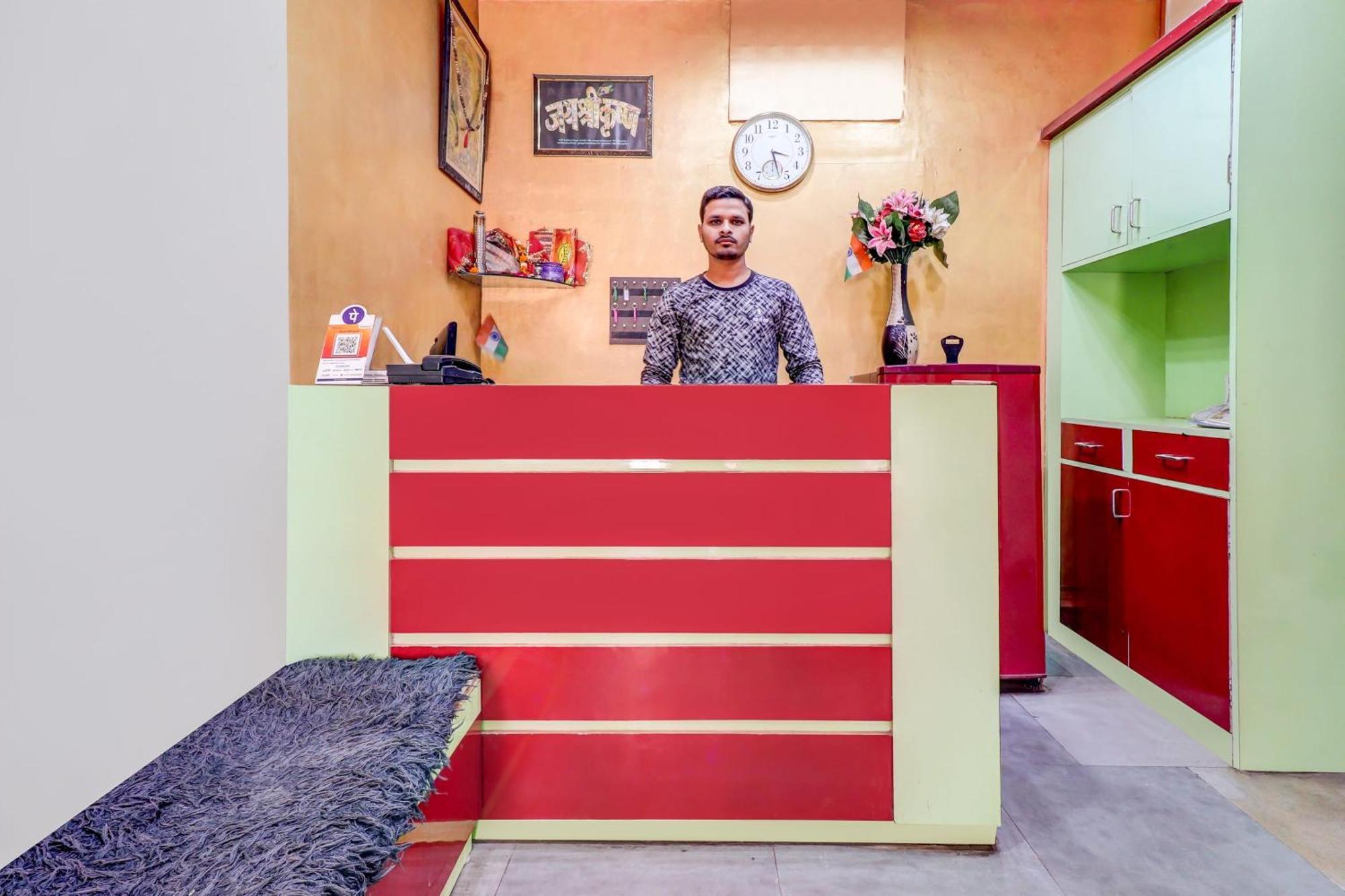 Hotel Spot On Siddhi Maa Gválijar Exteriér fotografie
